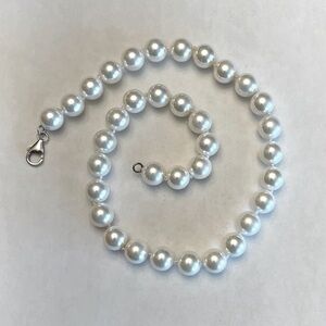 Vintage Faux Pearl Necklace